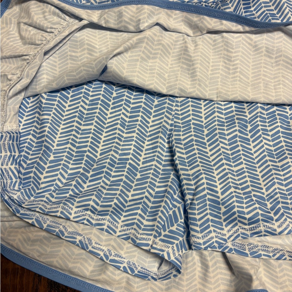 Vineyard Vines Performance Athletic Skort Size Me… - image 6